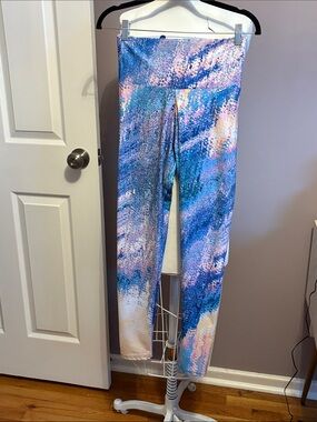 High-Rise Blue & Pink Printed Leggings